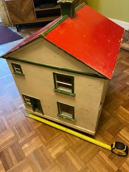 Photo of free Dolls House needs refurbishing (Bishopsworth BS13) #1