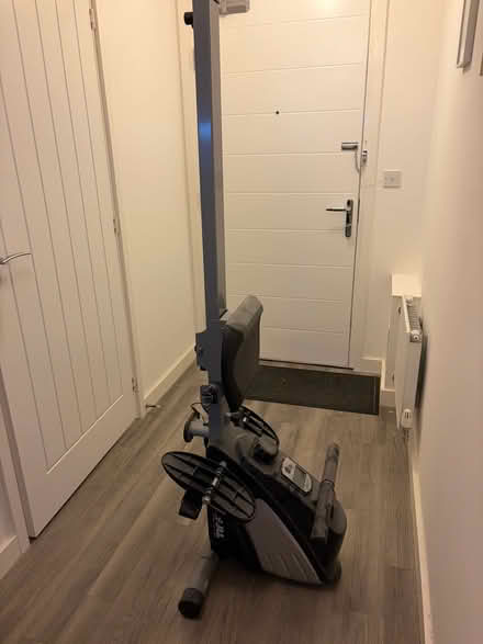 Photo of free JLL R200 Luxury Pro Home Rowing Machine - (Barkingside IG6) #4