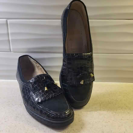 Photo of free Shoes #2 (Severn) #1