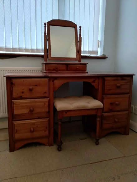 Photo of free Dressing table and drawers (Biggin Hill, Kent) #1