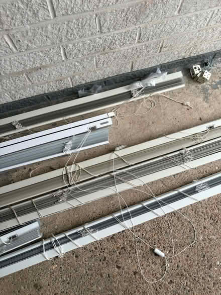 Photo of free Venetian blinds x 6 (Heage DE56) #2