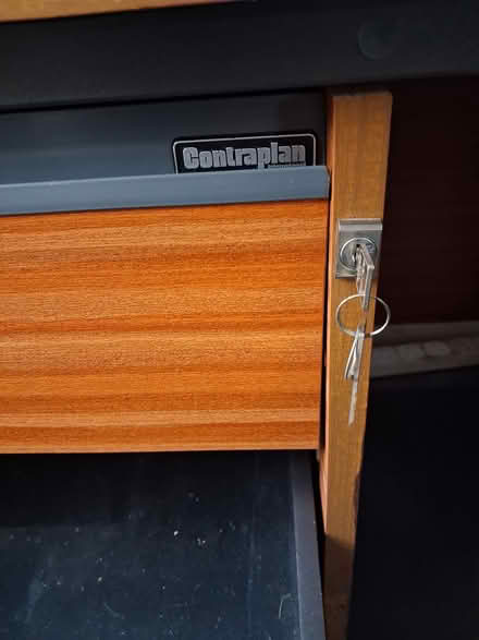 Photo of free Contra plan office desk with two sets of drawers (Crowborough Warren TN6) #3