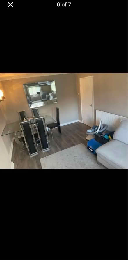 Photo of free Beautiful glass dinning table (Stevenage) #1