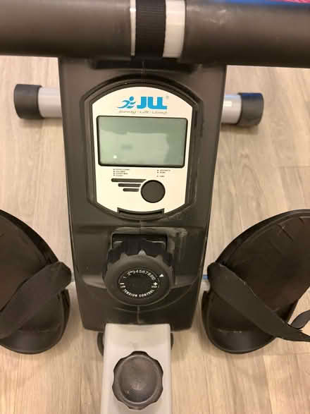 Photo of free JLL R200 Luxury Pro Home Rowing Machine - (Barkingside IG6) #2