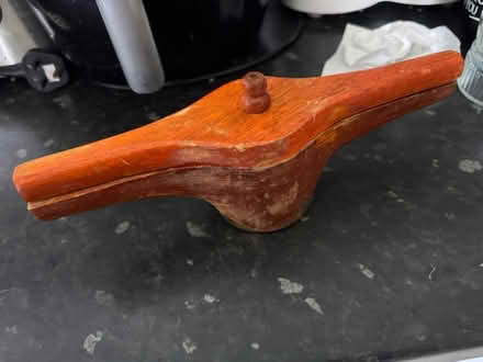 Photo of free wooden clamp press string hoppers (Hemel Hempstead HP2) #1