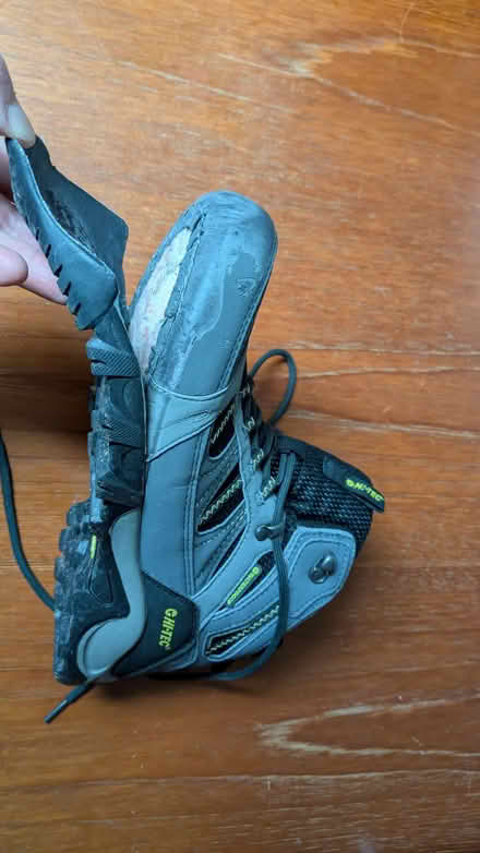 Photo of free A pair of men's size 8 Hitec boots (Kelynack TR19) #4