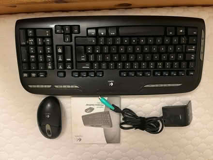 Photo of free wireless keyboard and mouse (Leathley LS21) #1
