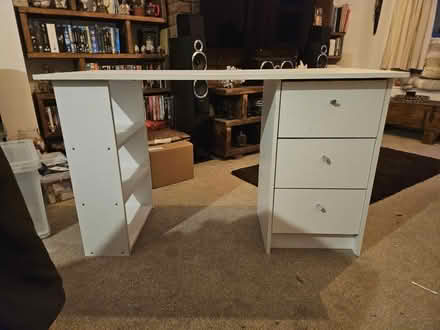 Photo of free Desk with draws (Wd23) #1