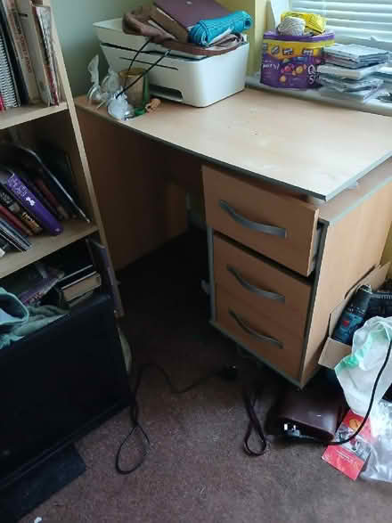 Photo of free Desk (Stanstead Abbotts SG12) #1
