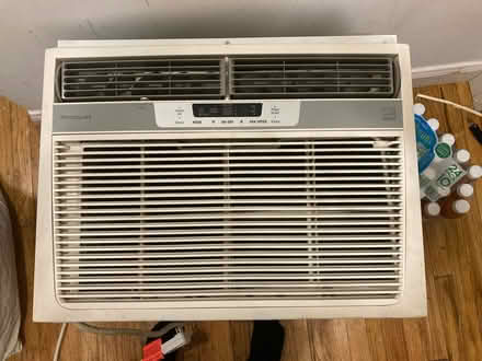 Photo of free Frigidaire A/C (Willi) #1