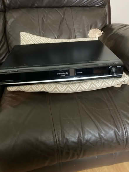 Photo of free Panasonic Surround Sound Dvd Player (ST6 Smallthorne) #2