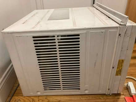 Photo of free Frigidaire A/C (Willi) #2