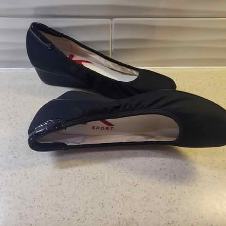 Photo of free Shoes #5 (Severn) #1