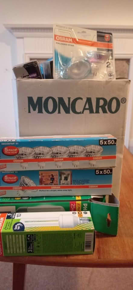 Photo of free Mixed box of Light Bulbs (Petersfield) #1