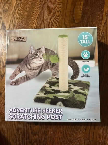 Photo of free 2 New Cat Beds & Scratcher (West Valley College) #4