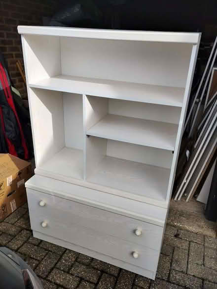 Photo of free Furniture unit (GU52) #1