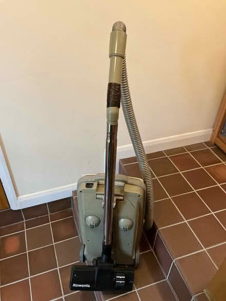 Photo of free Vacuum cleaner (Fairfield Park) #2