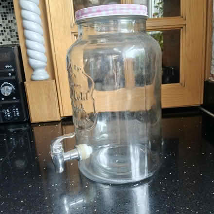 Photo of free Beverage dispenser (West Cheshunt EN7) #1