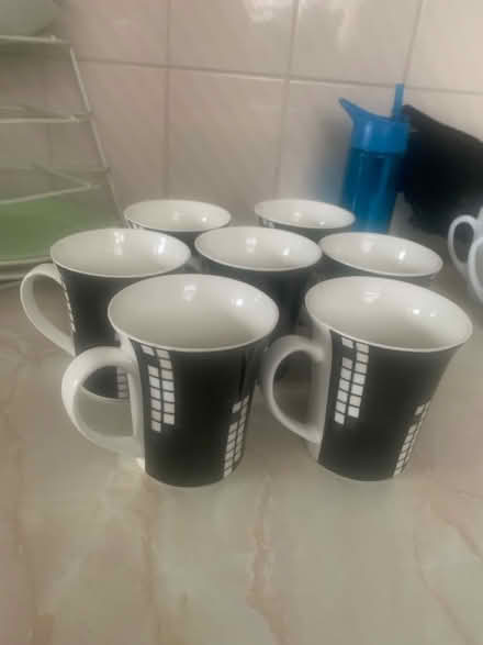 Photo of free 8 mugs new (Oakwood LS8) #1