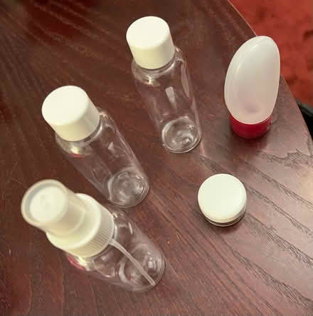 Photo of free DIY travel toiletries set (Finchampstead, RG40) #1