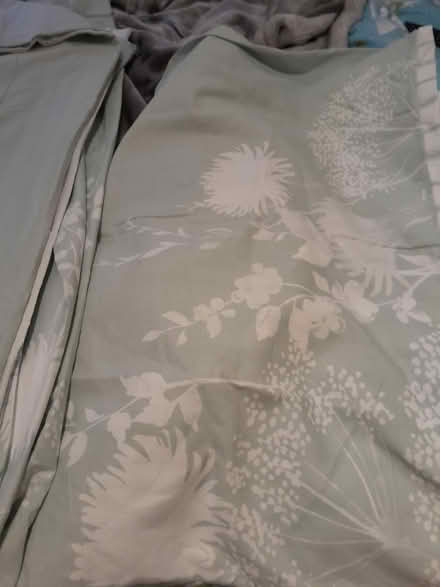 Photo of free Duvet cover (New mills high peak) #2