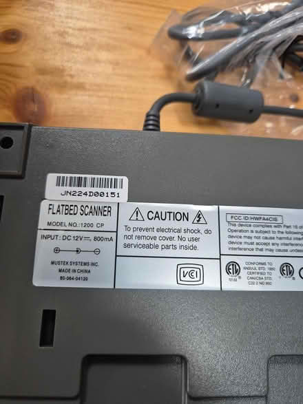 Photo of free Fujitsu Mustek flatbed scanner (Sawbridgeworth CM21) #4