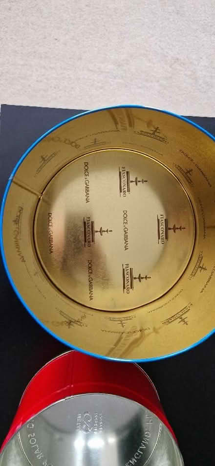 Photo of free 2 metal tins (Wandsworth Common SW12) #2