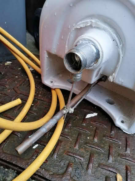 Photo of free Small bathroom sink (Barnoldswick BB18) #4