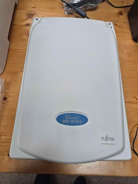 Photo of free Fujitsu Mustek flatbed scanner (Sawbridgeworth CM21) #1