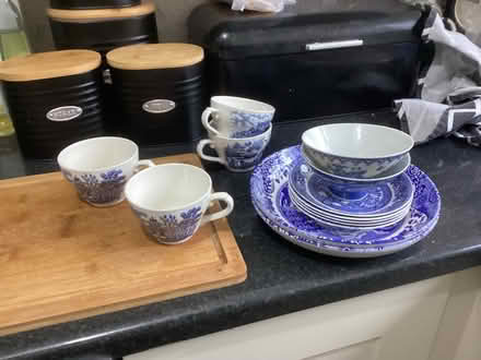Photo of free Chinese dishes (Lancaster willow lane) #1