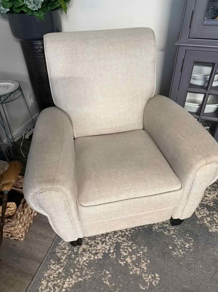 Photo of free 2-recliners (Marysville) #1