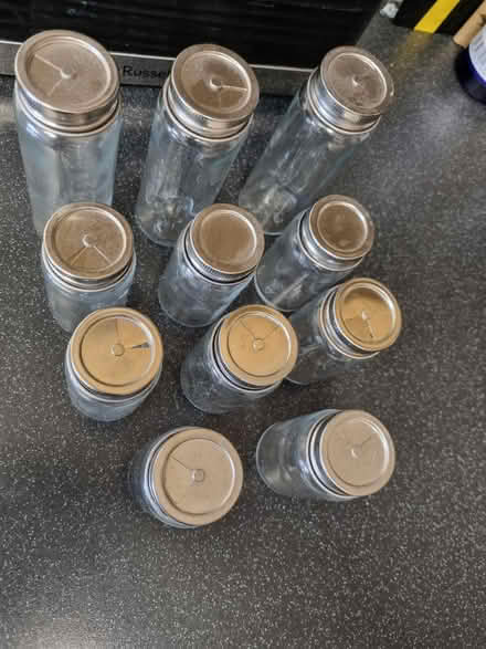 Photo of free Small seasoning jars & pots/shakers (SE20) #1