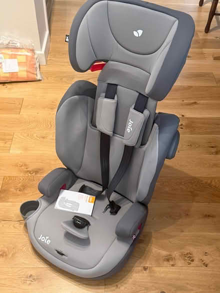Photo of free Joie 1-2-3 Car Seat (9-36kg) (South Nutfield RH1) #3