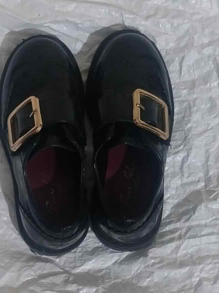 Photo of free Kids shoes (Luton LU1) #3