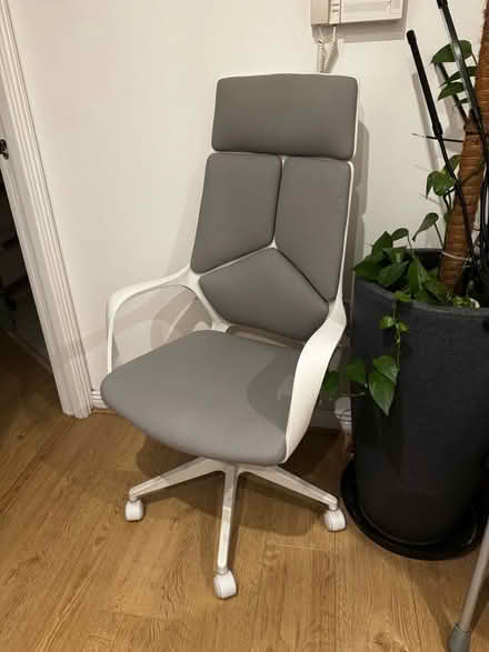 Photo of free Office /gaming chair (North Town SL6) #1