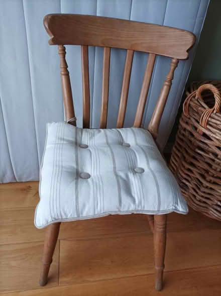 Photo of free Kitchen chair with cushion (LL164RD) #1