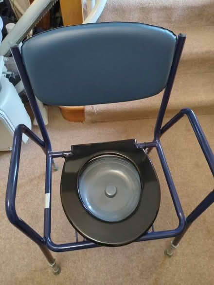 Photo of free Static commode (Cassiobury, Watford WD17) #2