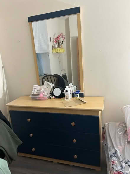 Photo of free Lots of furnitures (Brampton South) #2