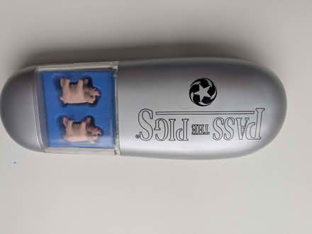 Photo of free Pass the Pigs game (Woodley RG6) #1