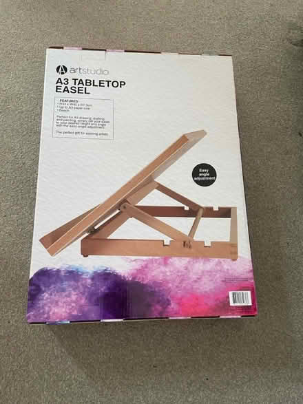 Photo of free A3 Easel (Studley) #1