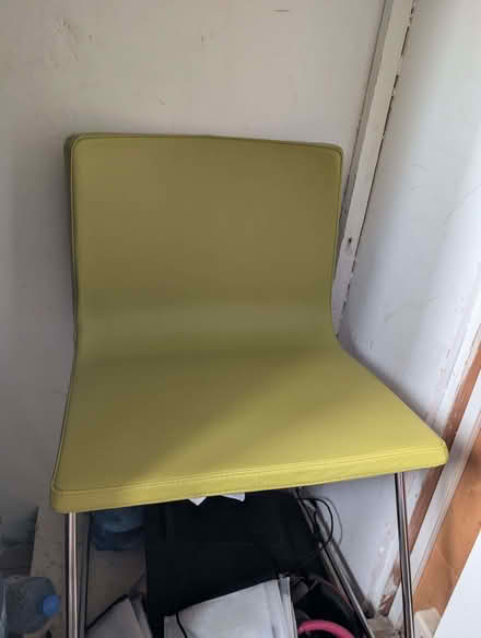 Photo of free 2* green chairs (Slyfield GU1) #3