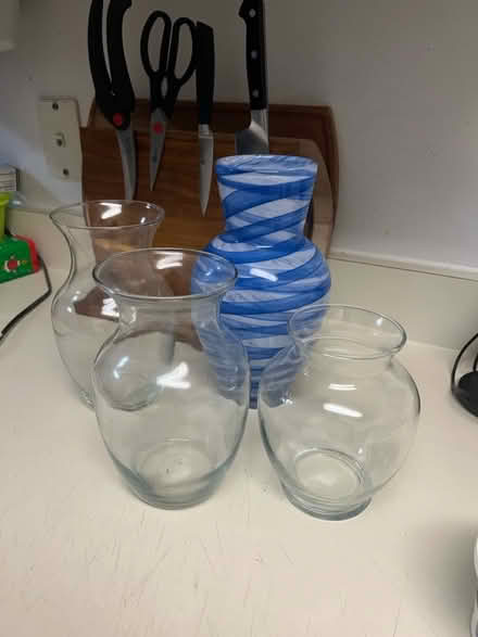 Photo of free 4 Vases (Kirkland drive Sunnyvale) #1