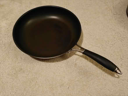 Photo of free 3 very-used "non-stick" frying pans (Manor Farm BS10) #3