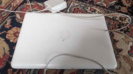 Photo of free Apple MacBook, circa 2010 (Bs25 1bg) #3