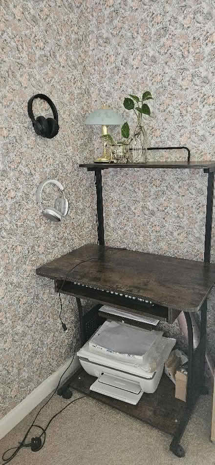 Photo of free Table (Portsmouth PO2) #1