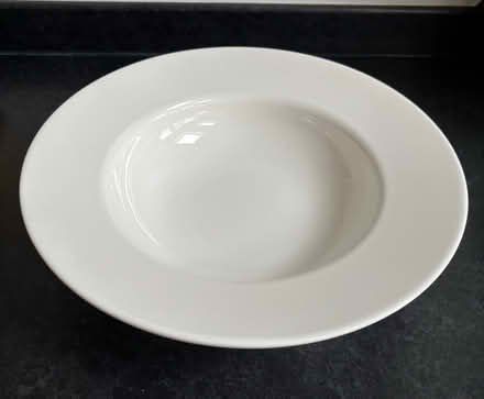 Photo of free Large White Serving Bowl/Dish (Wigston Magna LE18) #1