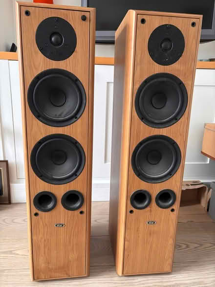 Photo of free Pair of eltax Symphony 8.2 speakers (Tooting SW17) #1