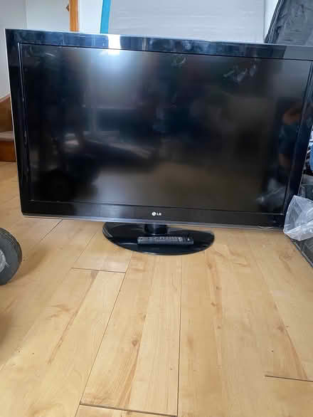 Photo of free Flat screen TV (Quarndon DE22) #1