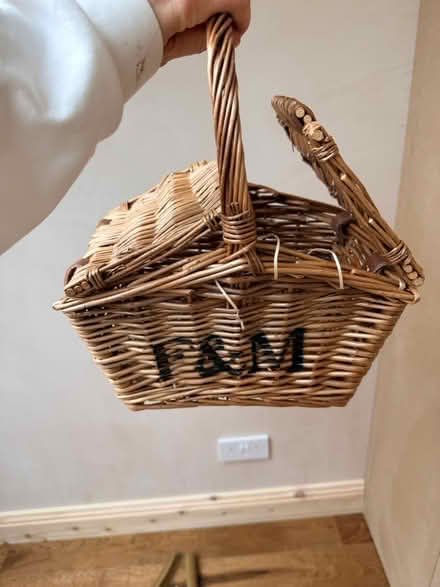 Photo of free Small Wicker Basket (Chiswick W4) #1