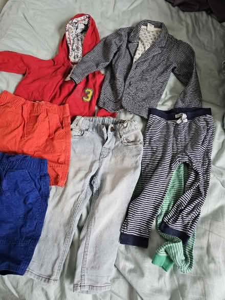 Photo of free kids clothes bundle 9-12. 12-18 m (EC1R) #2